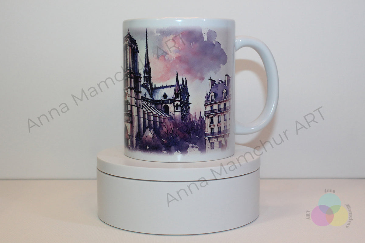 Tasse avec Notre-Dame dans un style aquarelle — Paris | Design artistique par Anna Mamchur — 003PAA01M